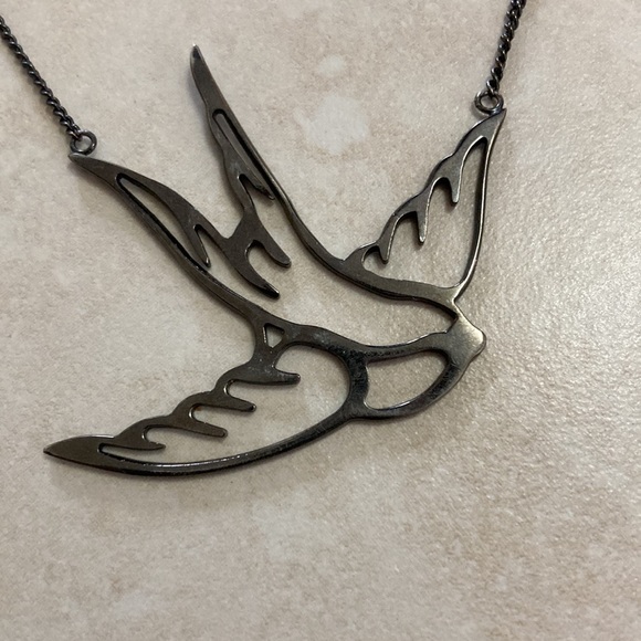 Metal Bird Necklace - Picture 2 of 2